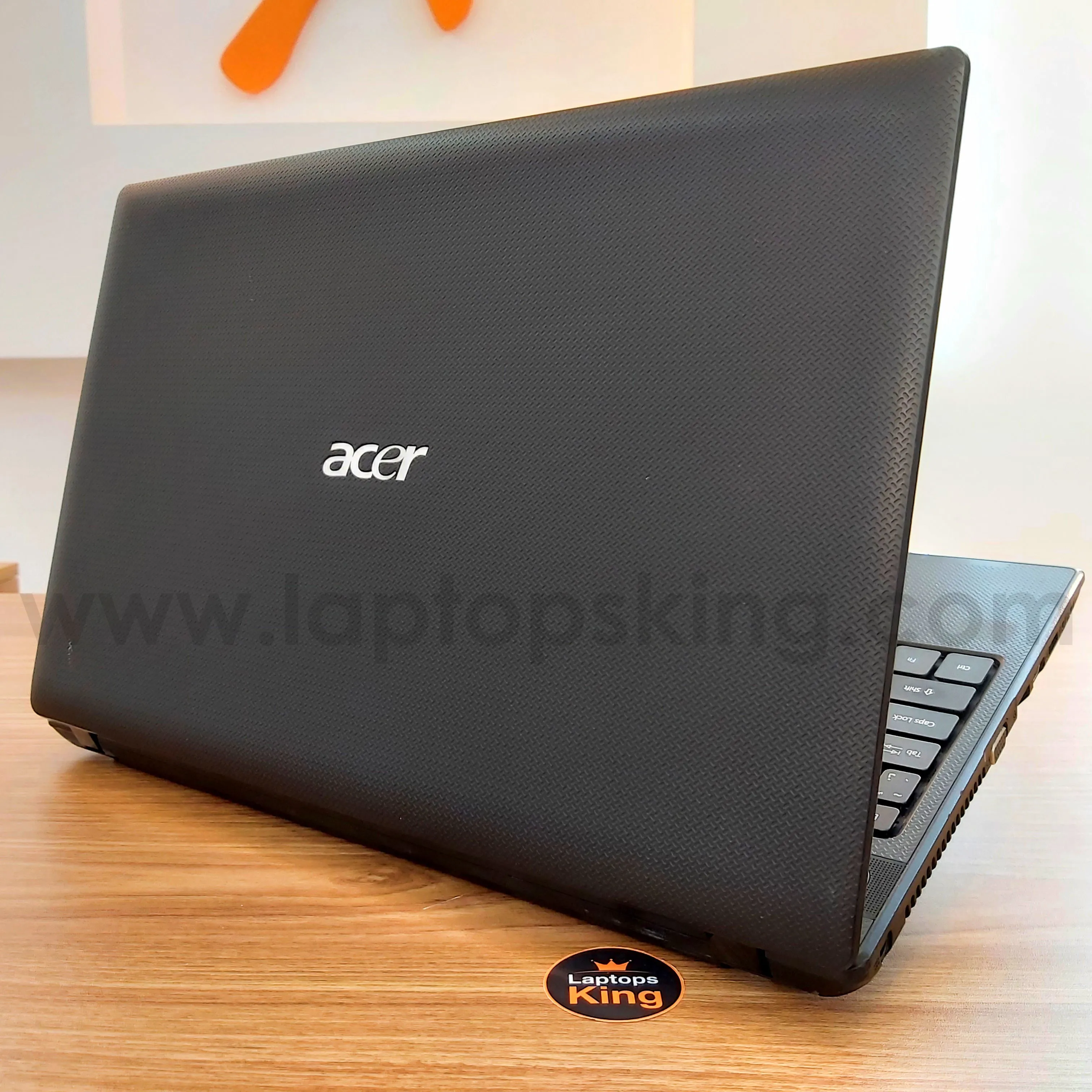 Acer Aspire 5742 Core i3 Laptop (Used Very Clean)