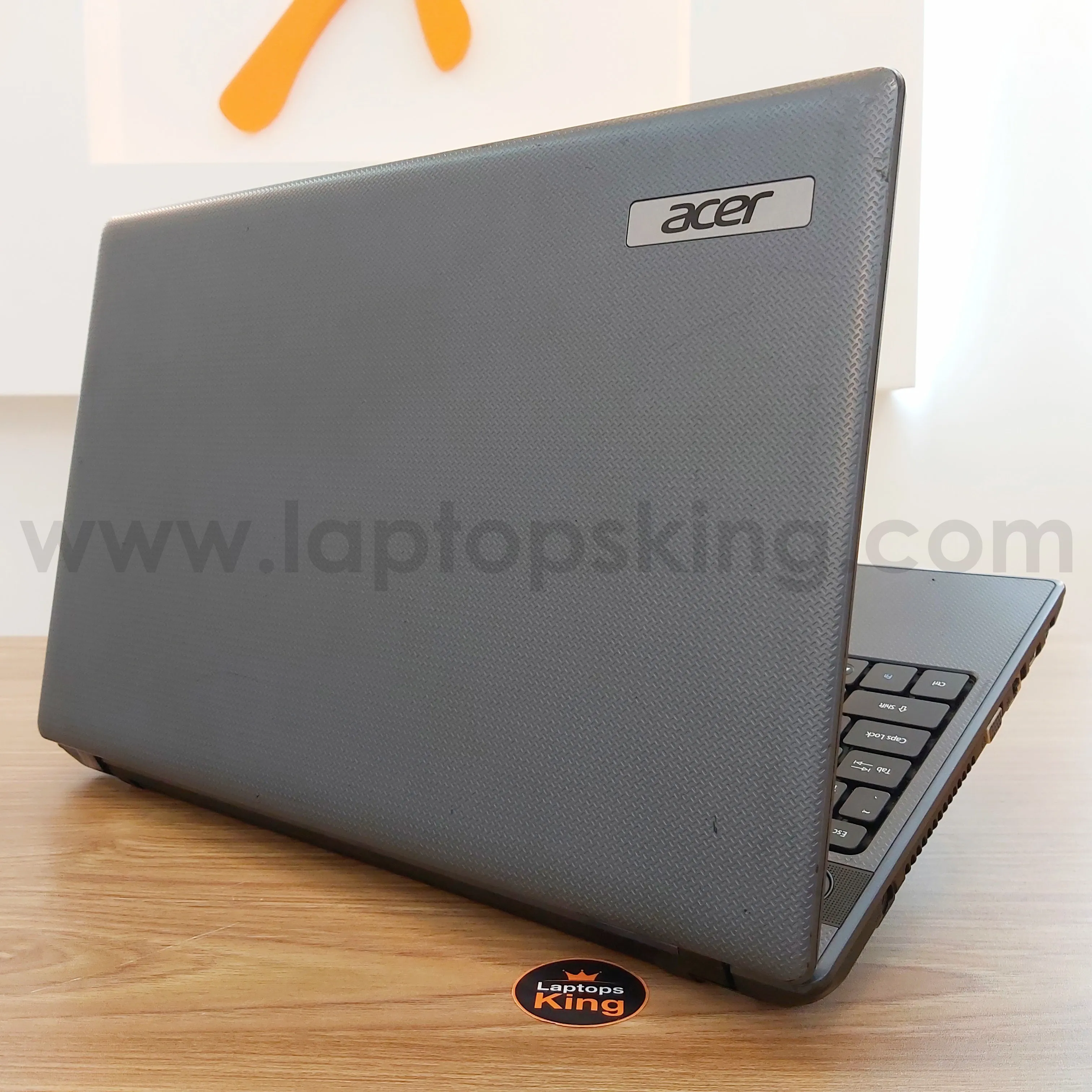 Acer Aspire 5749 Core i3 Laptop (Used Very Clean)