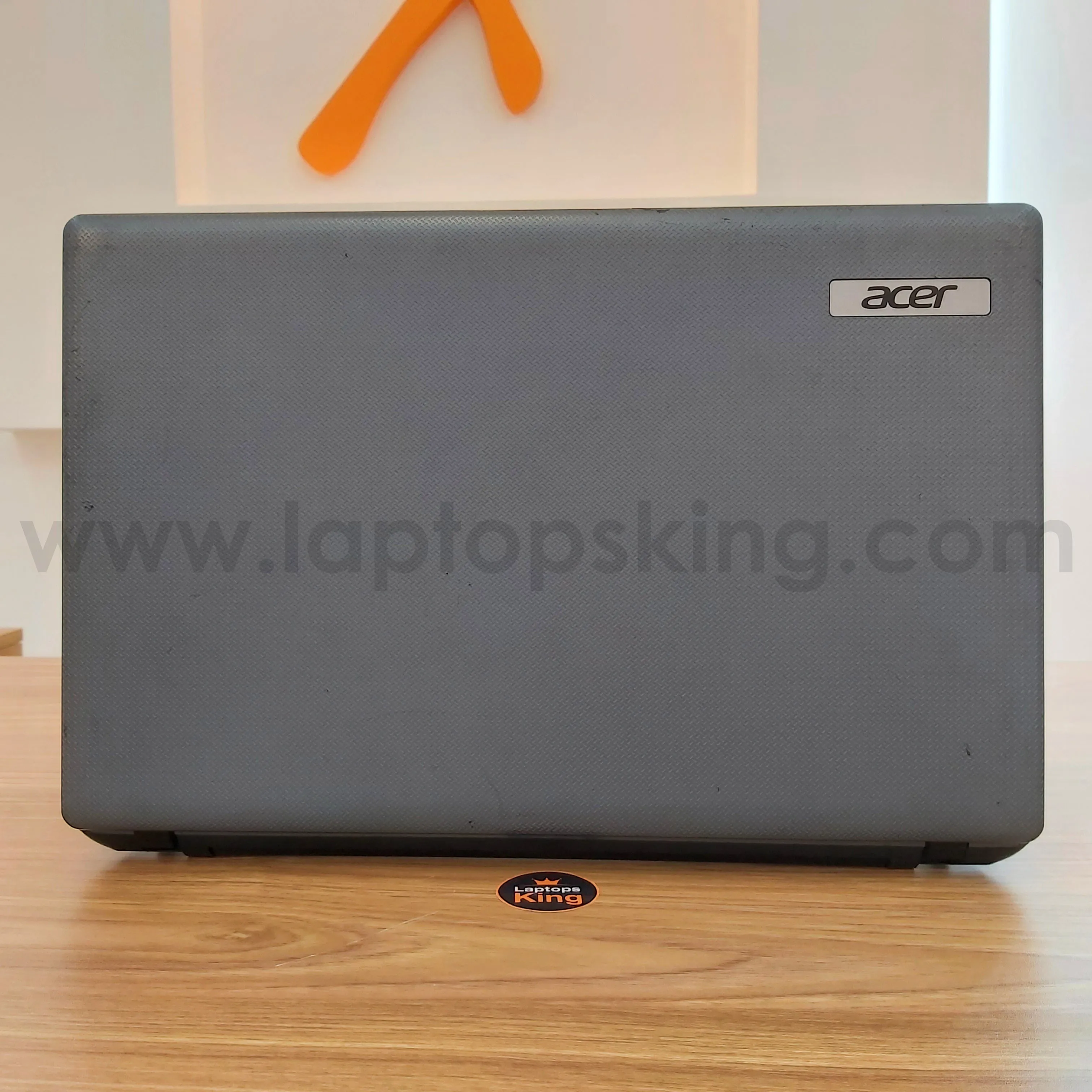Acer Aspire 5749 Core i3 Laptop (Used Very Clean)