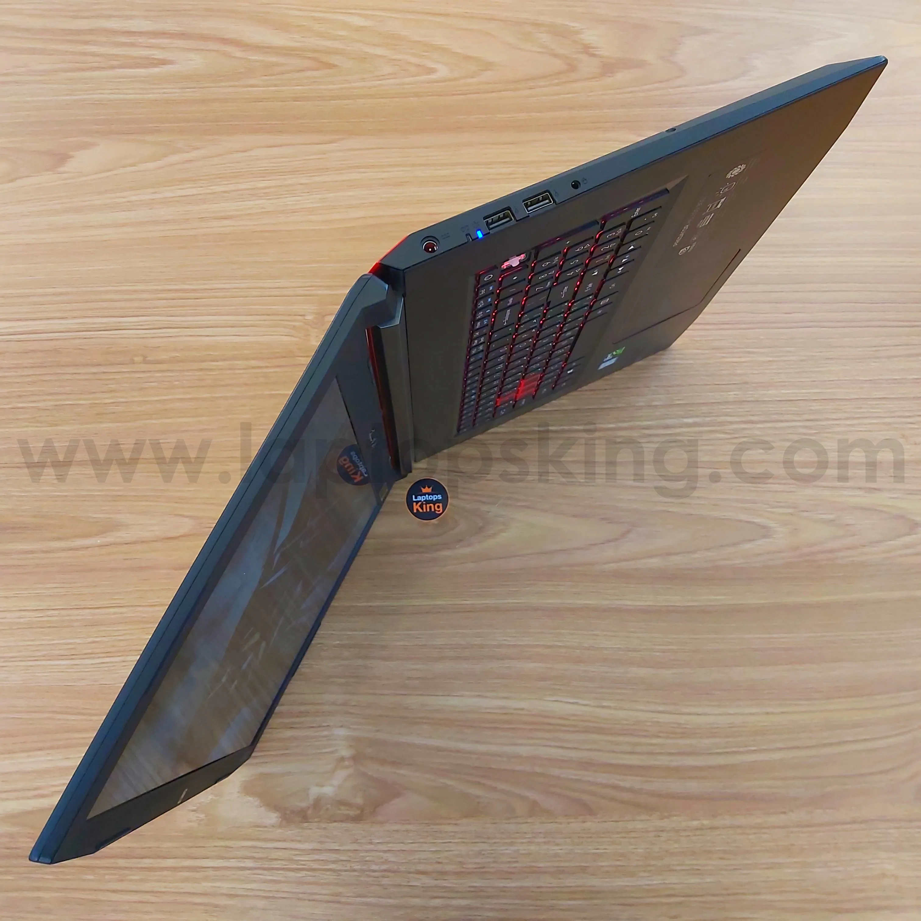 Acer Predator Helios 300 PH317-51 i7-7700HQ Gtx 1060 17.3" Gaming Laptop (Used Very Clean)