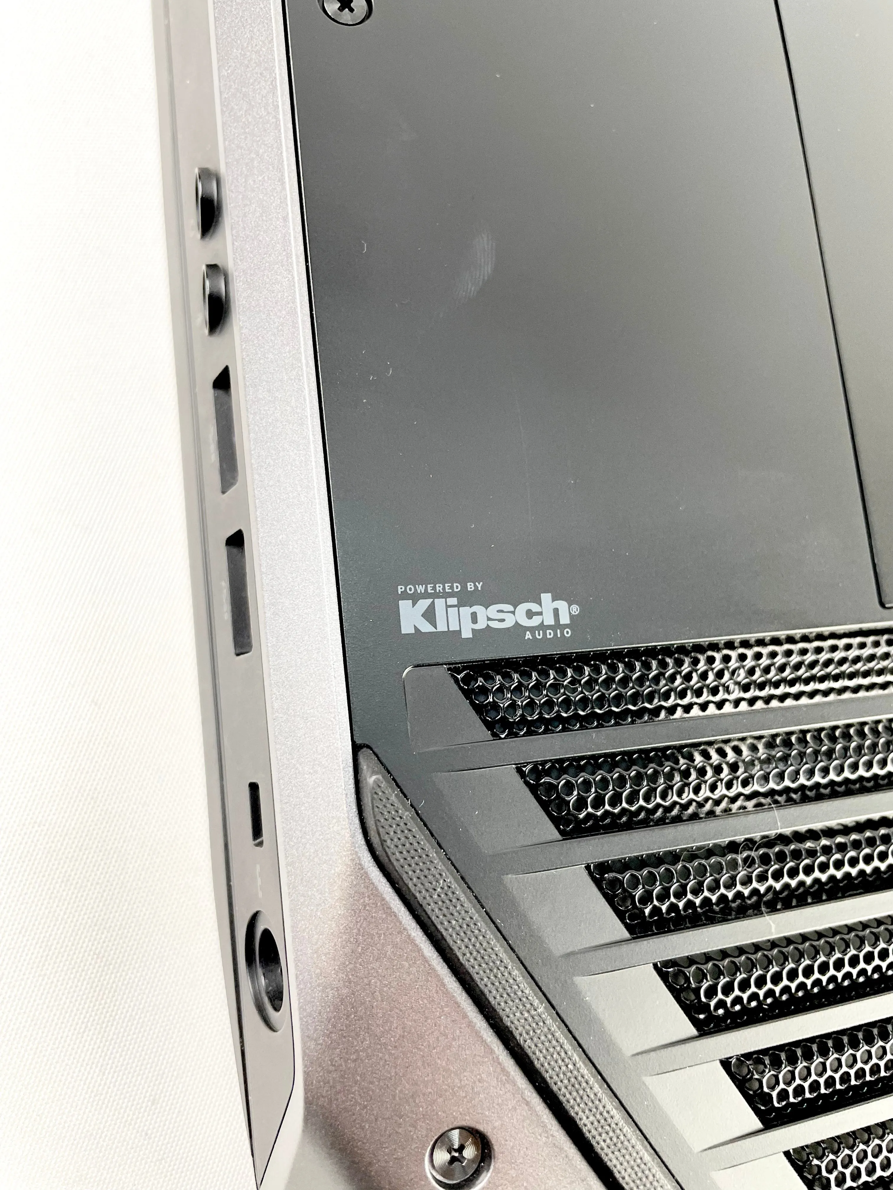 Alienware 15 Gaming Laptop