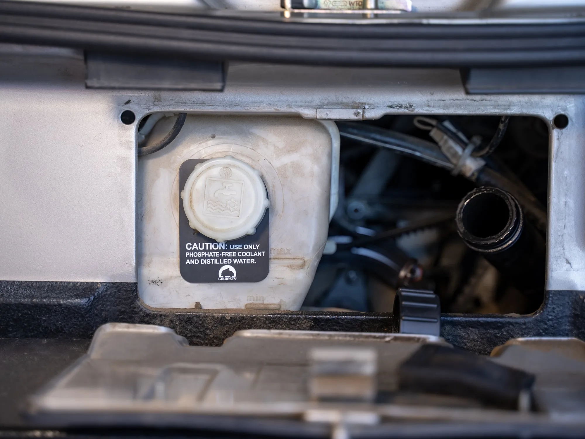 Coolant Warning Tag (Coolant Expansion Tank)
