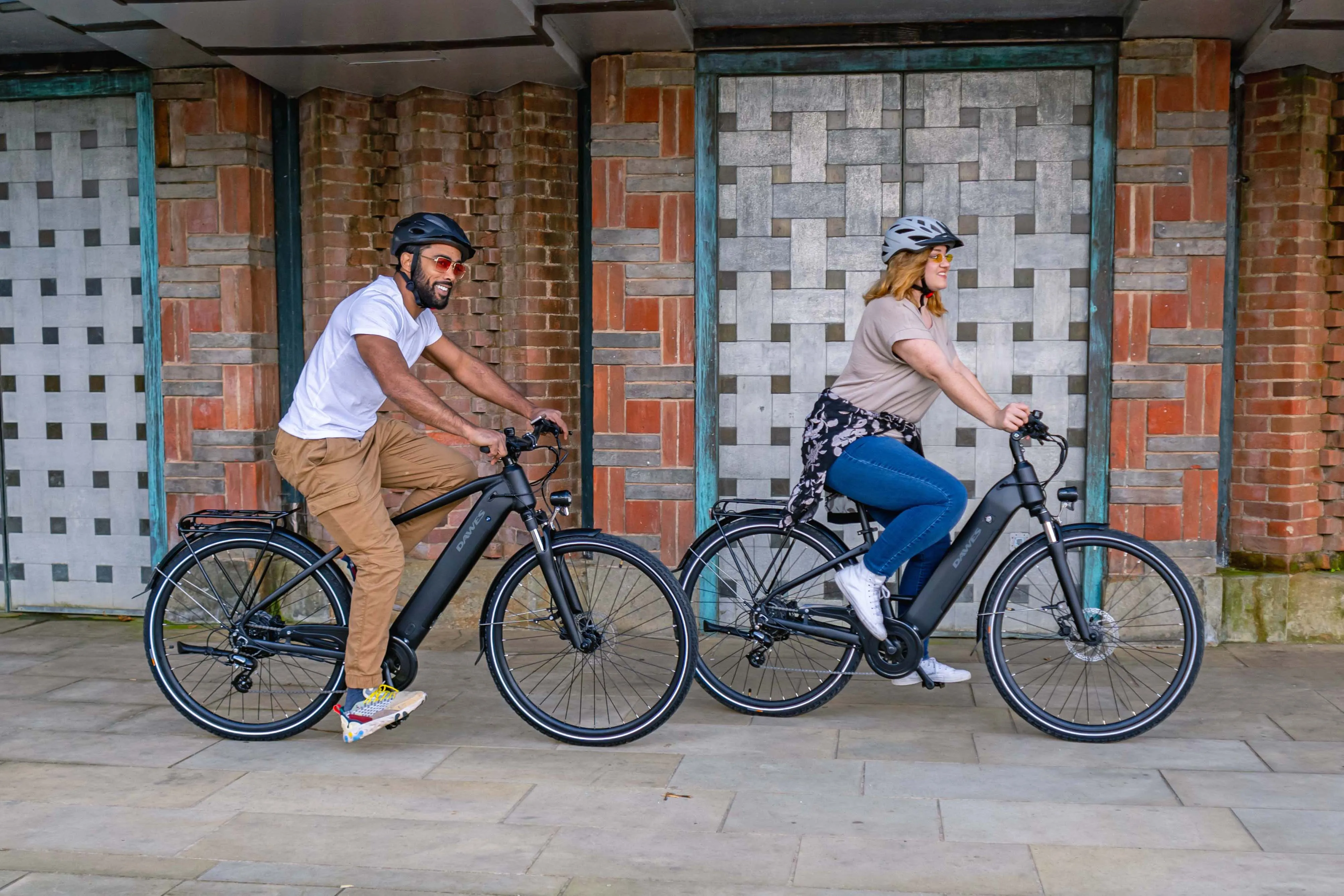Dawes Spire Low Step 1.0 Electric Hybrid Bike, Medium Black