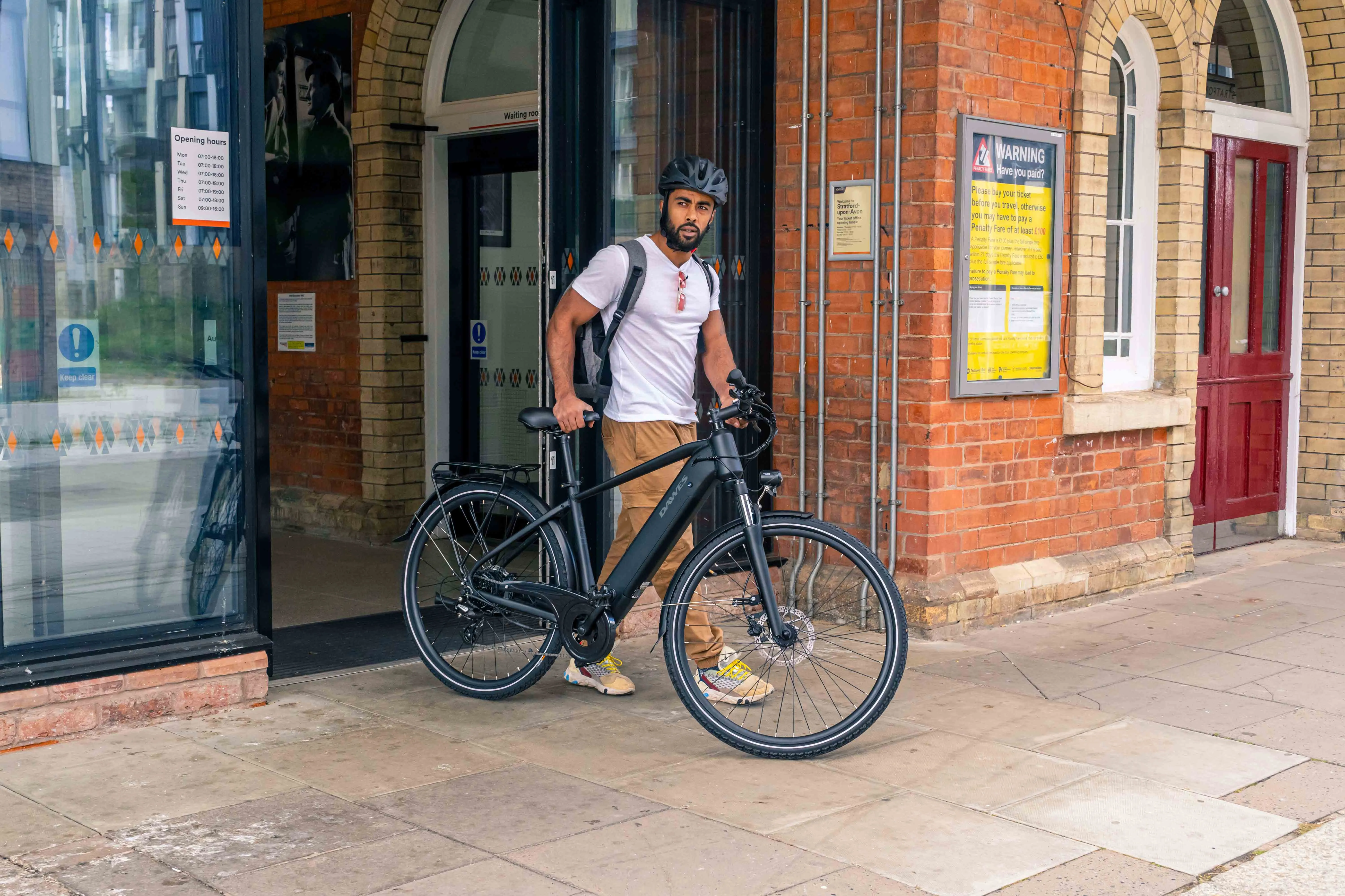 Dawes Spire Low Step 1.0 Electric Hybrid Bike, Medium Black