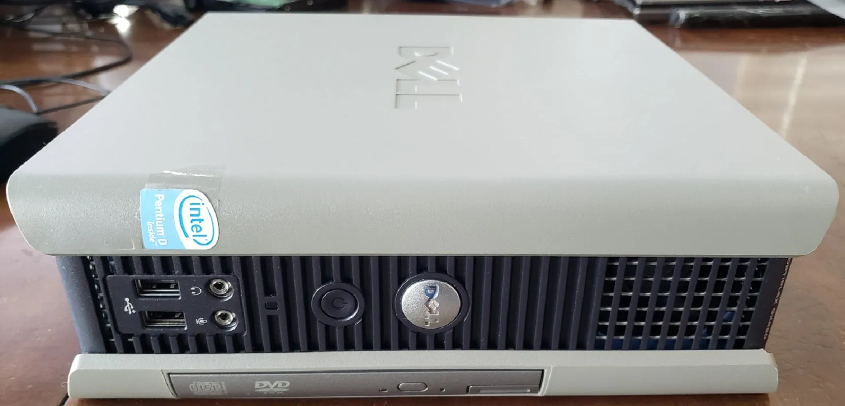 Dell OptiPlex GX620 USFF Intel Pentium D 3.0GHz 2GB RAM, DVD-RW, No HDD, No OS