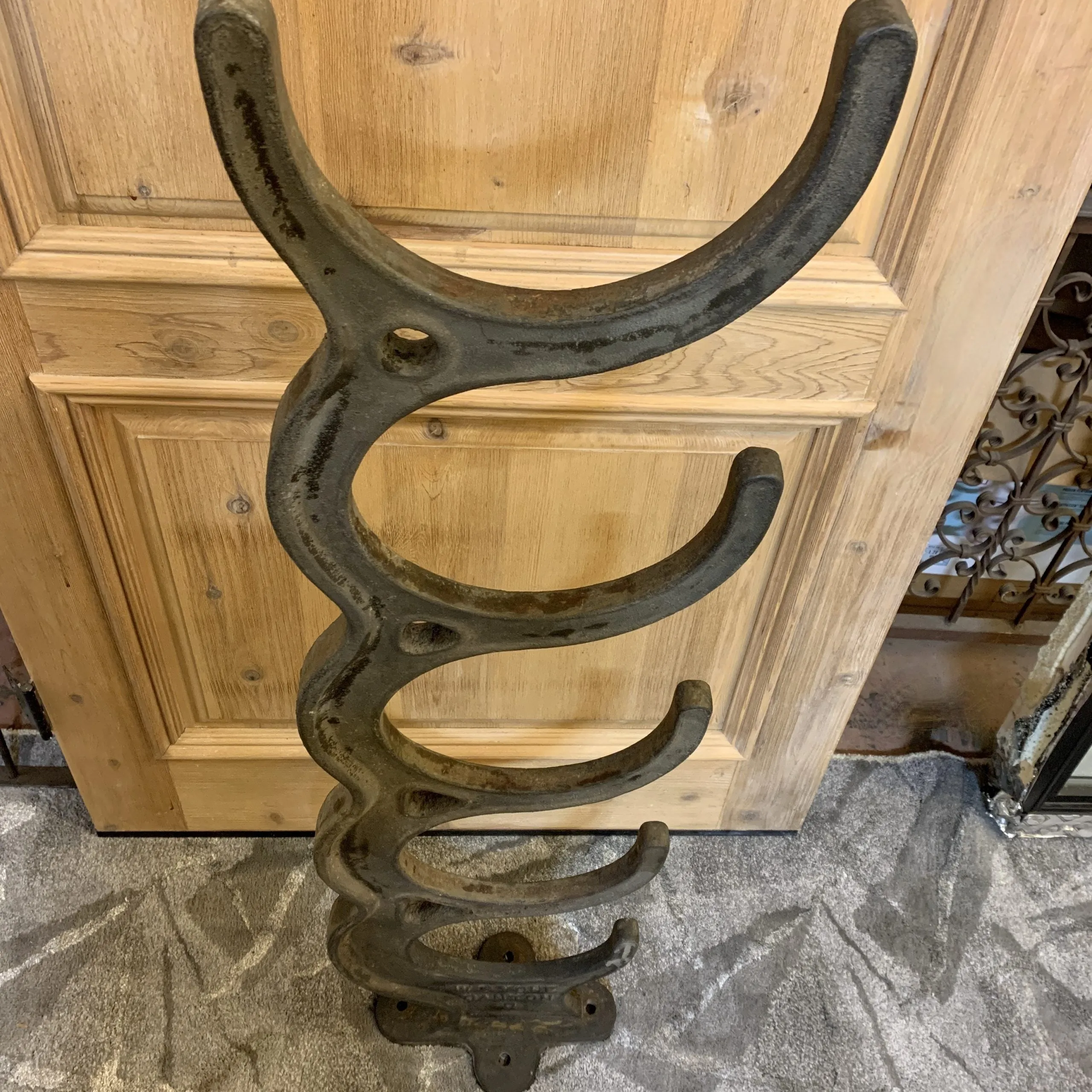 Large Vintage Iron Floor or Wall Brackets, 5 Rungs Hooks