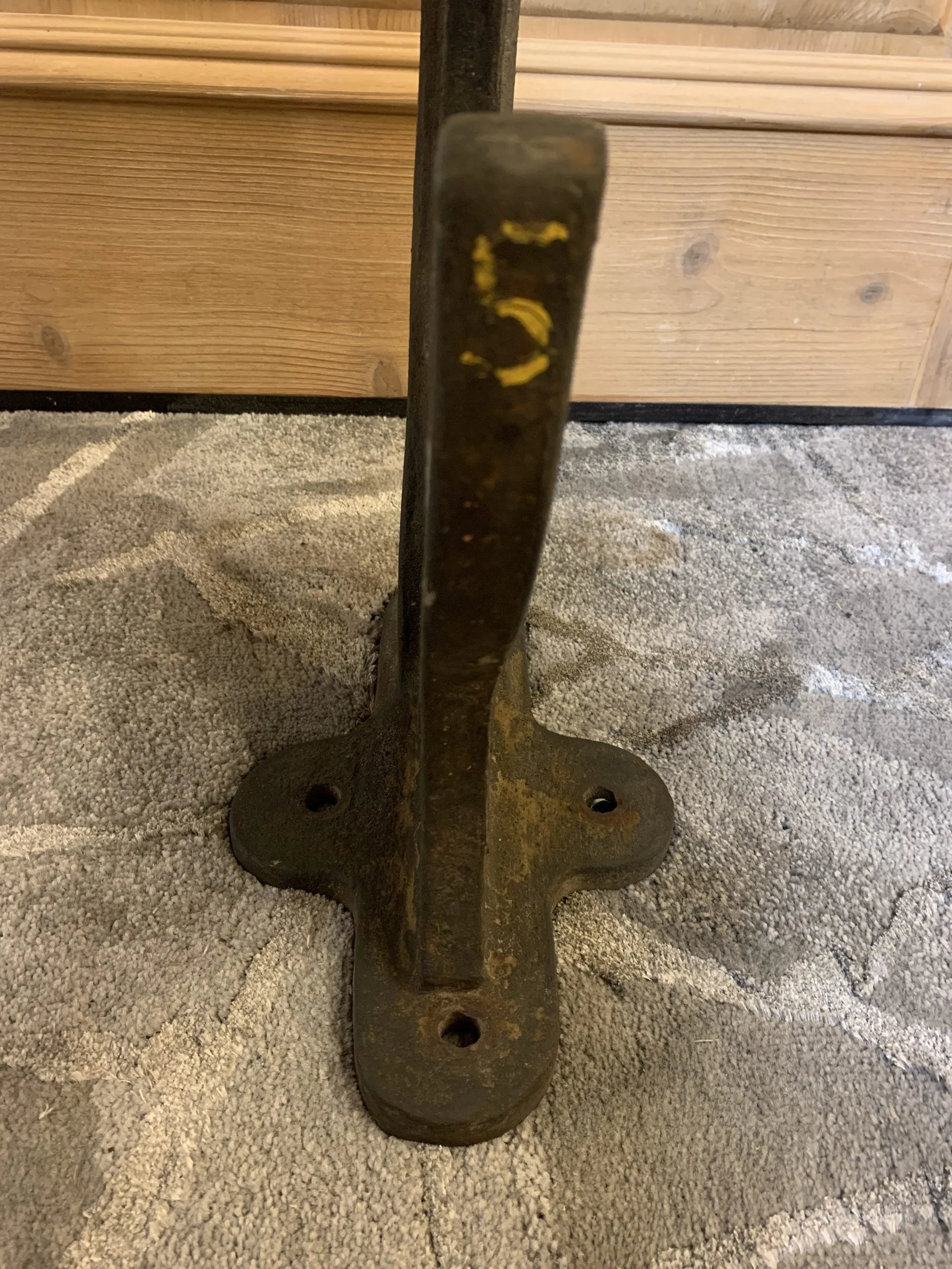 Large Vintage Iron Floor or Wall Brackets, 5 Rungs Hooks
