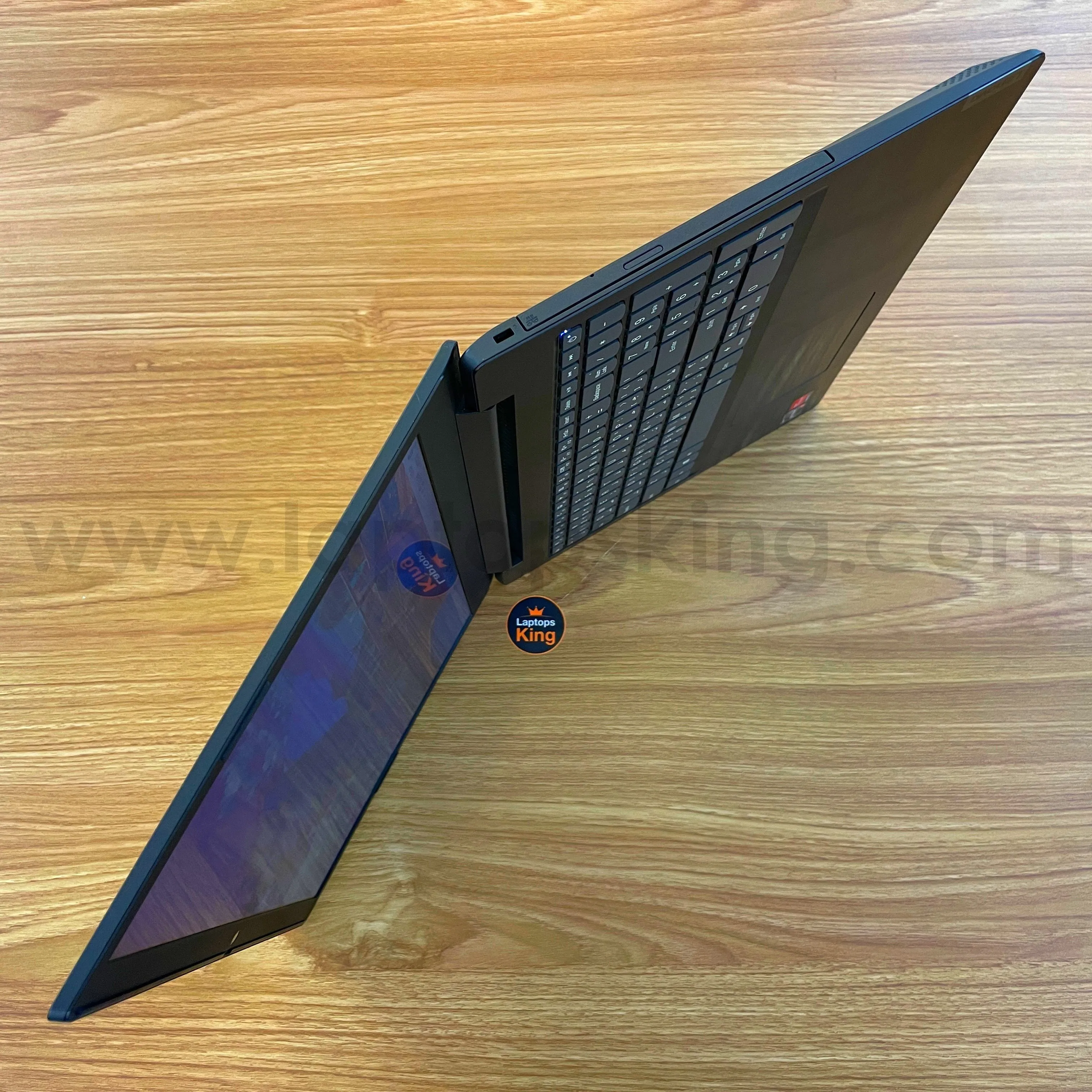 Lenovo IdeaPad L340 81LW Ryzen 3 3200u Radeon Vega 3 (Used Very Clean)