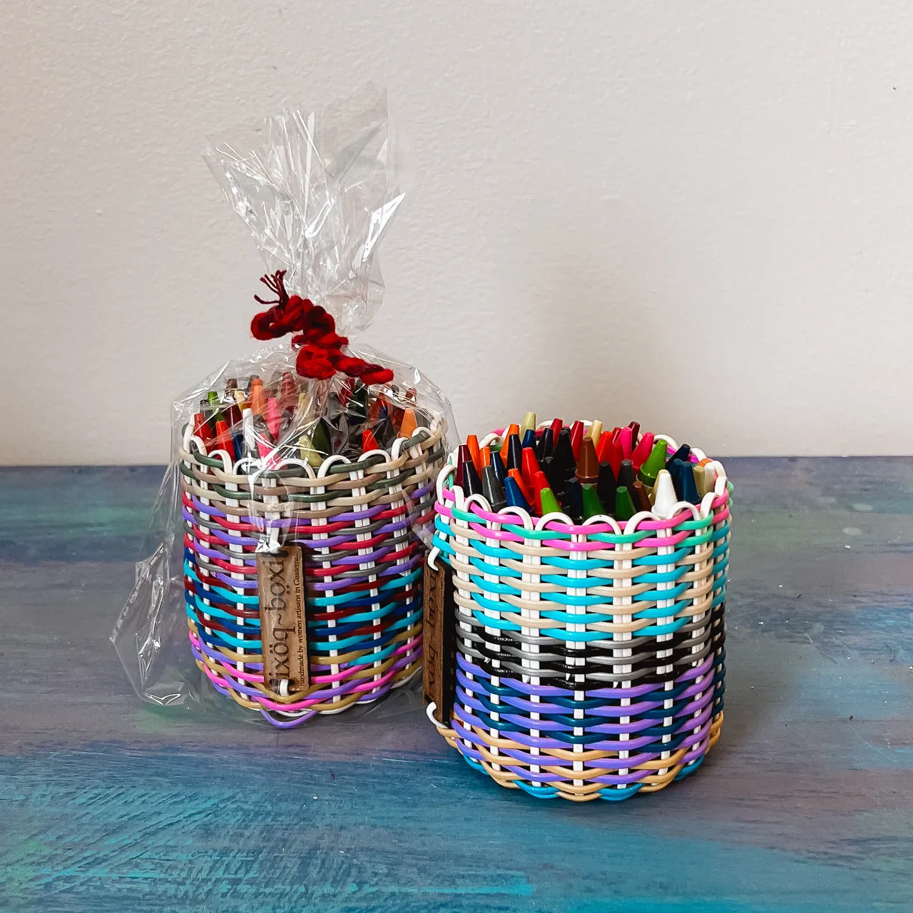 round container - desktop ~ multicolor